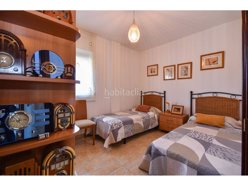 Foto 8bba7d50-ca47-4043-a43c-2bfedeb2e11f. Casa adosada magnífica casa adosada para entrar a vivir en impecable estado en Canovelles