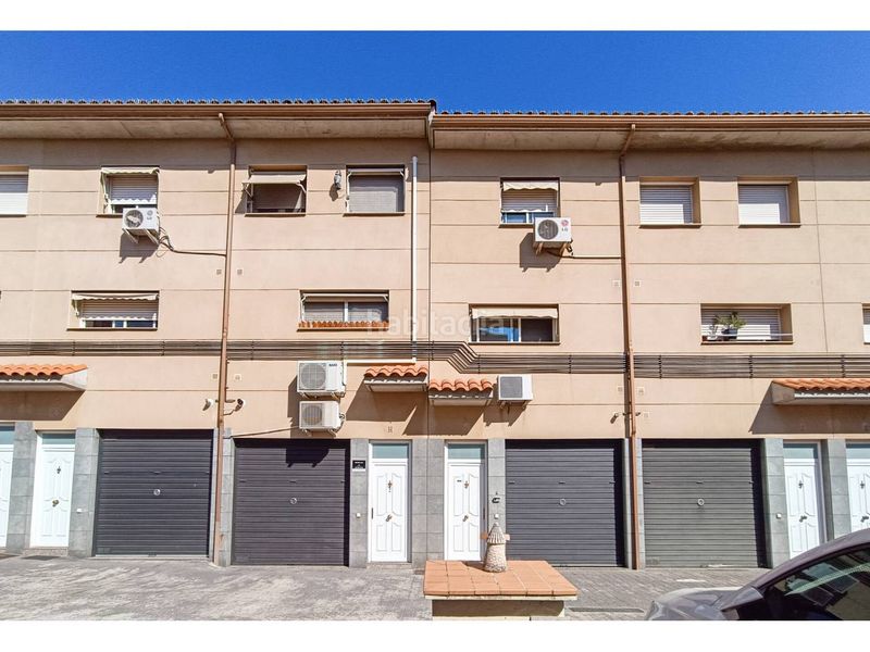Foto d107107e-7ecb-40ab-872f-24ec55eb4bdb. Casa adosada magnífica casa adosada para entrar a vivir en impecable estado en Canovelles