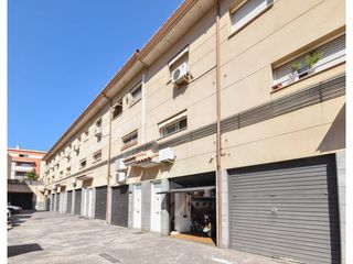 Semi detached house  Calle francia. Magnífica casa adosada para entrar a vivir en impecable estado