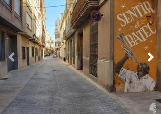 Casa en Centro. Casa de 184m2 y dos alturas a reformar en burriana por 64.600 eu