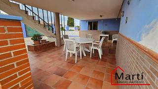 Xalet en Playa. Chalet urbano con piscina en burriana
