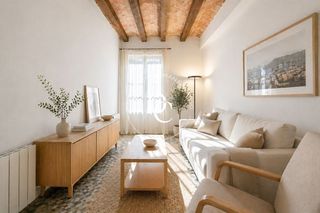 Appartement  Carrer d'enric granados. Piso de 88 m2 en venta en lantiga esquerra de leixample, barcelo
