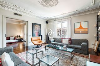Flat  Carrer de pau claris. Piso de lujo de 228 m2 en venta en barcelona
