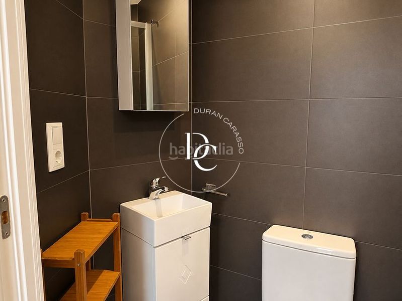Foto 3b7fcfea-82cd-48c6-aac6-f987a4f6ff74. Piso  de 72 m2 con vistas y terraza en venta en lantiga esquerra de leixample, en Barcelona