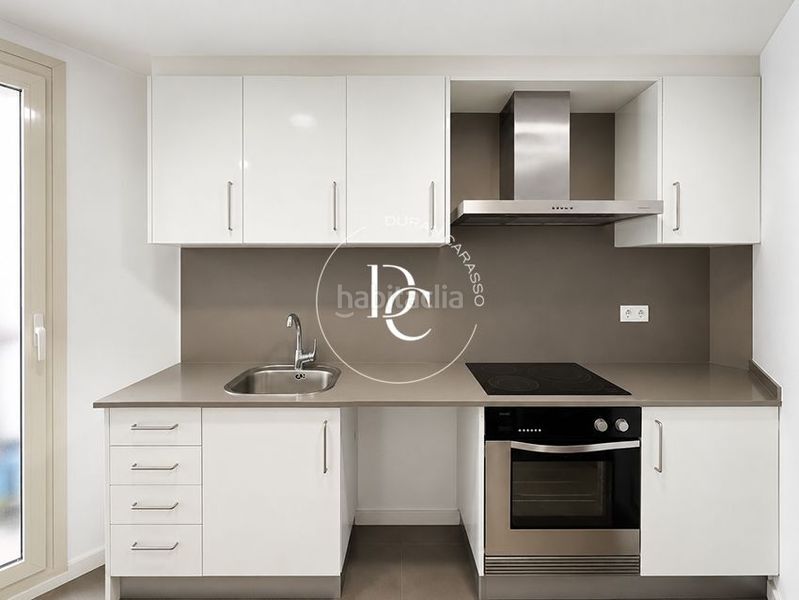 Foto bce9c098-9a35-4ea4-8df1-fe2aabe5c667. Piso  de 72 m2 con vistas y terraza en venta en lantiga esquerra de leixample, en Barcelona