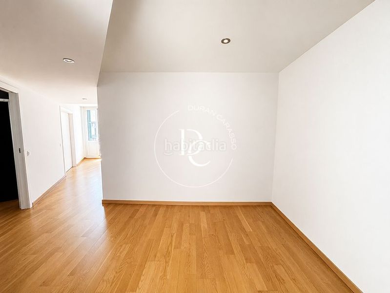 Foto bd217e68-33c7-490f-aedd-ca6913964d20. Piso  de 72 m2 con vistas y terraza en venta en lantiga esquerra de leixample, en Barcelona