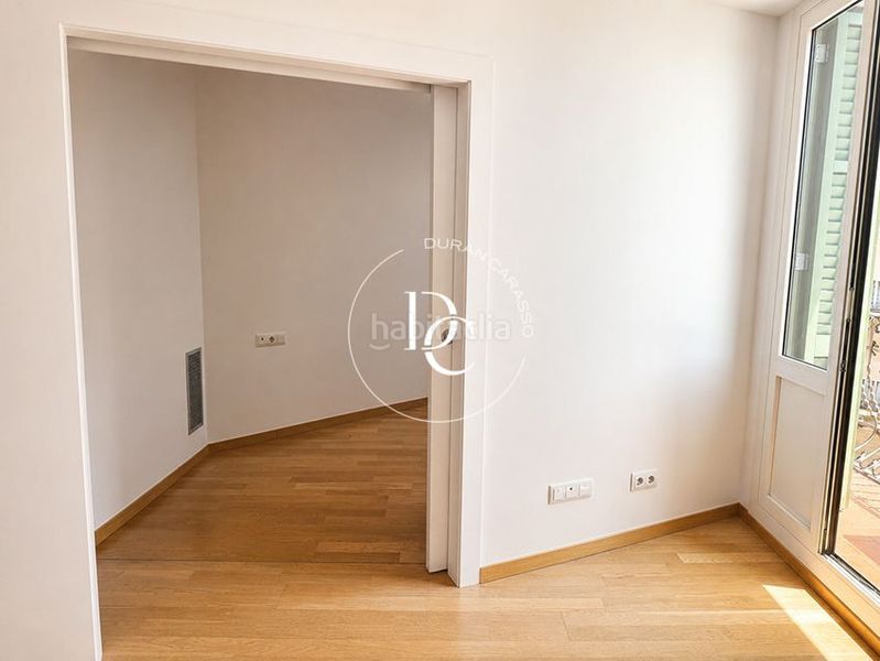 Foto eb3a7697-fb54-4f4a-99f8-895e06796dc6. Piso  de 72 m2 con vistas y terraza en venta en lantiga esquerra de leixample, en Barcelona