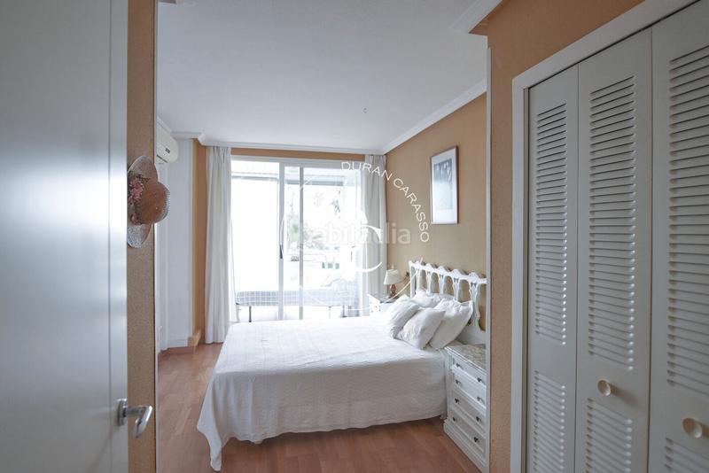 Foto 5dd9855a-73a2-4c99-891f-c235dc840ae4. Etagenwohnung mit heizung in Marina Botafoc-Talamanca Ibiza