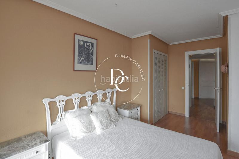 Foto 7282d1c3-82d8-4e86-8852-725a75331de4. Etagenwohnung mit heizung in Marina Botafoc-Talamanca Ibiza