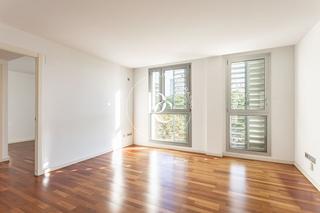 Flat  Carrer del doctor aiguader. Piso de 76 m2 con vistas en venta en la barceloneta, barcelona