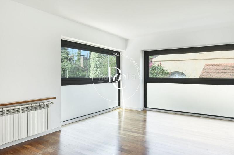 Foto fa5f4271-d874-4da7-908e-db53555b3310. Casa con riscaldamento parcheggio piscina in Valldoreix Sant Cugat del Vallès