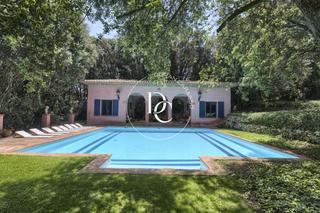Casa  Cami es sot. Casa de lujo de 490 m2 con piscina y vistas en venta en begur