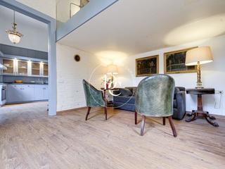 Etagenwohnung  Carrer de colom. Piso de 61 m2 con vistas en venta en el gòtic, barcelona