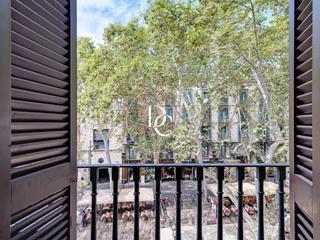 Flat  Carrer de colom. Piso de 61 m2 con vistas en venta en el gòtic, barcelona