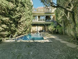 Casa en Putget - Farró. Casa de lujo de 523 m2 con vistas en venta en el putxet i el far