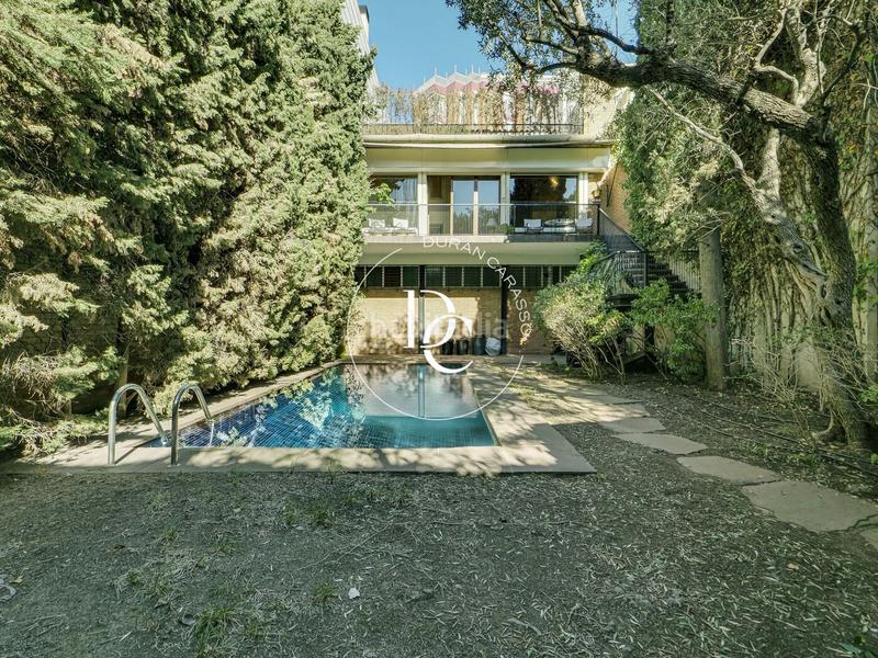 Foto 3dbf941f-22c3-4635-8297-5773b1055b56. Casa amb calefacció aparcament a Putget - Farró Barcelona