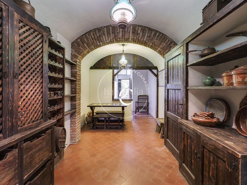 Foto 5ff97c2e-b146-4703-953f-583e7f5eba63. Casa amb calefacció aparcament a Putget - Farró Barcelona