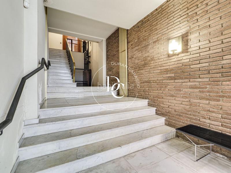 Foto d684eccd-d0cc-4e9d-a545-fe49fd2c1484. Casa amb calefacció aparcament a Putget - Farró Barcelona