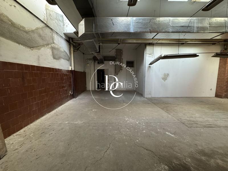 Foto f5b09cba-a21c-4f4c-be81-d9565355c989. Local comercial a Sant Antoni Barcelona