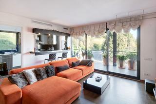 Dúplex  Carretera de l' arrabassada. Duplex de 106 m2 con vistas y terraza en venta en vallcarca i el