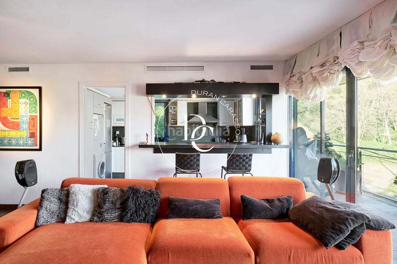 Foto 28814a14-e070-490d-82fa-ca4f5d5f78e0. Dúplex duplex de 106 m2 con vistas y terraza en venta en vallcarca i els penitents, en Barcelona