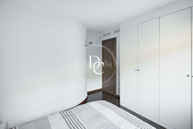 Foto 568c30c4-8b73-4cb0-a3bd-773706104577. Dúplex duplex de 106 m2 con vistas y terraza en venta en vallcarca i els penitents, en Barcelona