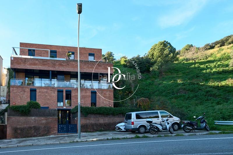 Foto e8190d27-b8ec-467b-b734-fdc590e544eb. Dúplex duplex de 106 m2 con vistas y terraza en venta en vallcarca i els penitents, en Barcelona