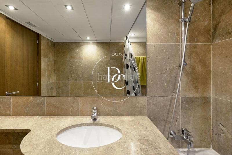 Foto e9cc680e-74fb-476e-b780-efe4df5abbdb. Dúplex duplex de 106 m2 con vistas y terraza en venta en vallcarca i els penitents, en Barcelona