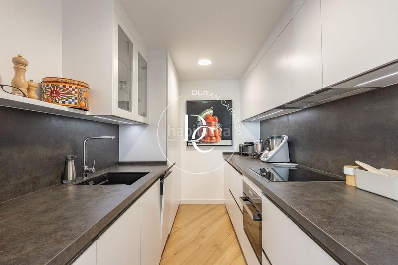 Foto c1472bb3-b3a7-4e6b-980d-41bc90aa9c95. Etagenwohnung mit heizung in Barceloneta Barcelona