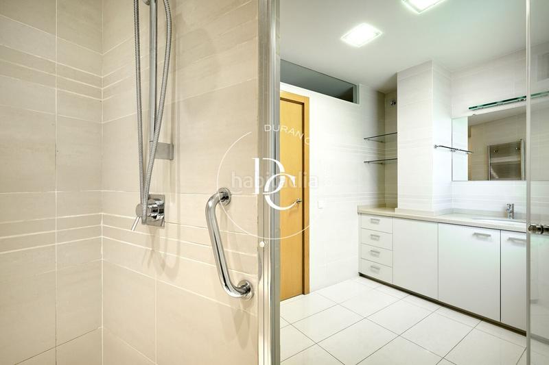 Foto 4c2f1200-57e5-47b8-b781-f611c47473d2. Àtic amb calefacció a Sarrià Barcelona