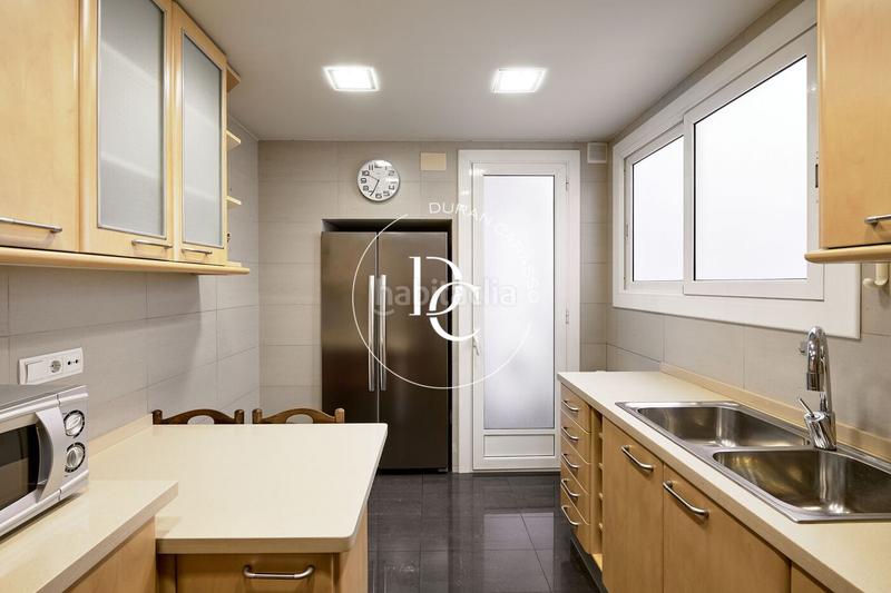 Foto 51bbcc55-d21e-41ec-bdc2-69ecb56618ee. Àtic amb calefacció a Sarrià Barcelona