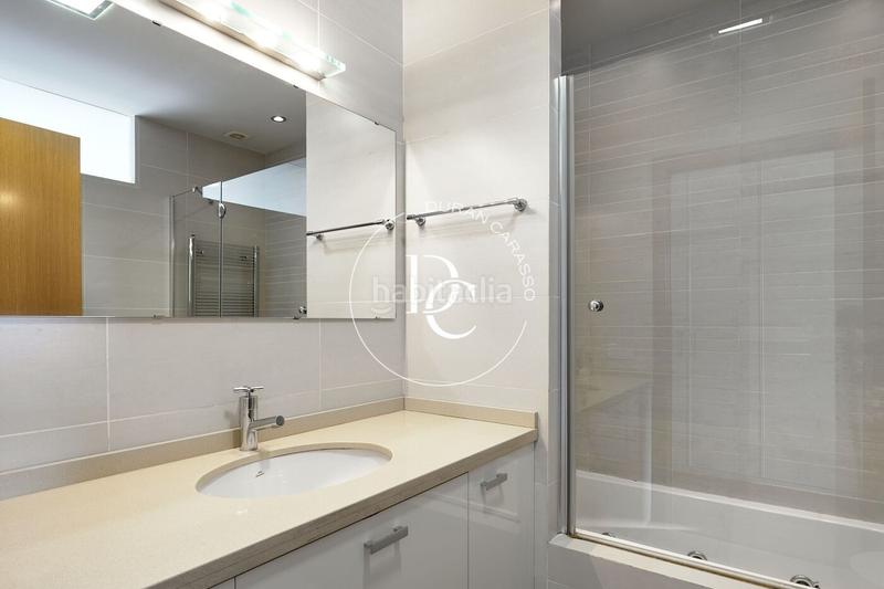 Foto 5ddb88be-9782-4ff9-8abb-e5a4840c5d87. Àtic amb calefacció a Sarrià Barcelona