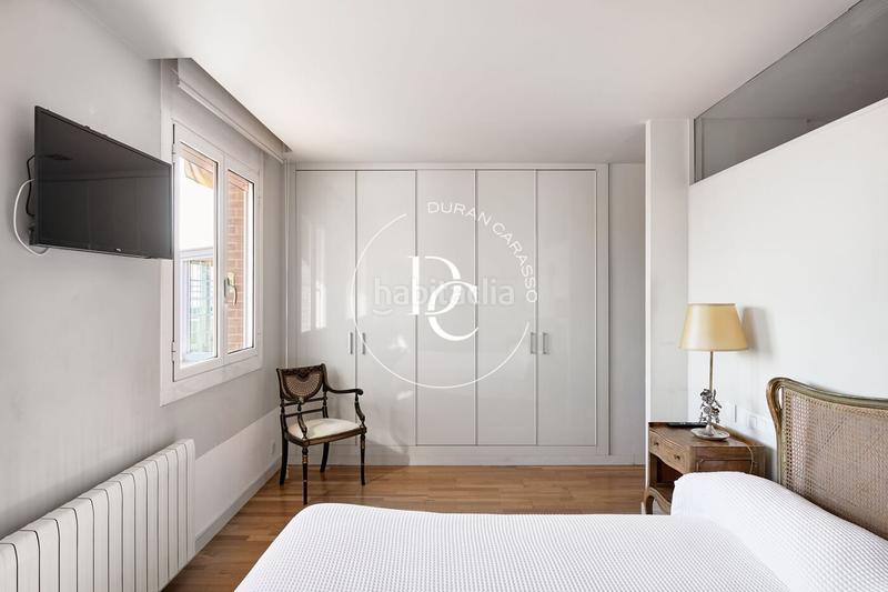 Foto a4c7c8f0-058c-431a-b469-d0cf097236f0. Àtic amb calefacció a Sarrià Barcelona