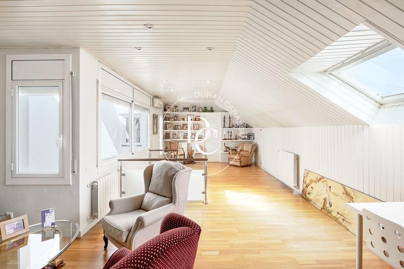 Foto aa927598-4cb8-46cd-86e2-43a41f411108. Àtic amb calefacció a Sarrià Barcelona