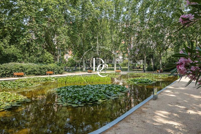 Foto 9a2a232b-827e-4518-87df-581ae33bb4da. Piso  de lujo de 455 m2 con terraza en venta en Barcelona