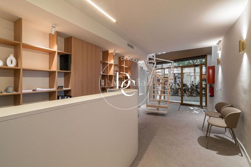 Foto e3257c4d-0bd5-49ae-b782-a49934c59b15. Locale commerciale in Barri de les Corts Barcelona