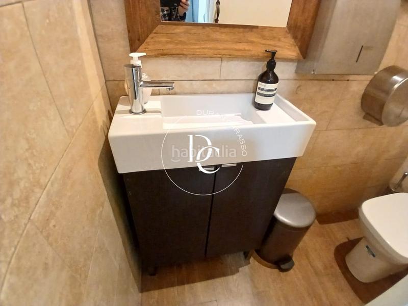 Foto cff083ee-7345-4d36-878d-e0b2a4be3c81. Local comercial  de 51 m2 en venta en sant gervasi galvany, en Barcelona