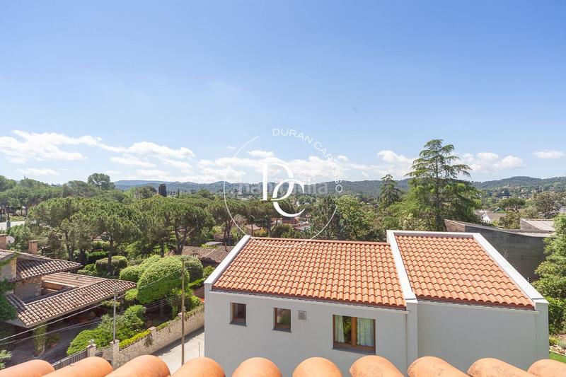 Foto 01b7b54d-571c-4c00-b2a9-22ad515177ab. Casa  de lujo de 344 m2 con piscina en venta en Sant Cugat del Vallès