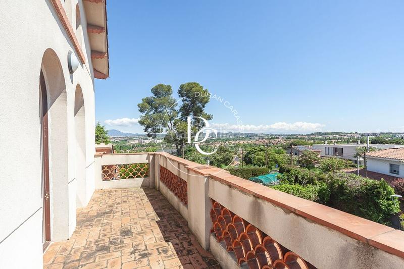 Foto 4a731020-8c6b-4279-8b2f-7dc5aa3fa6b3. Casa  de lujo de 344 m2 con piscina en venta en Sant Cugat del Vallès