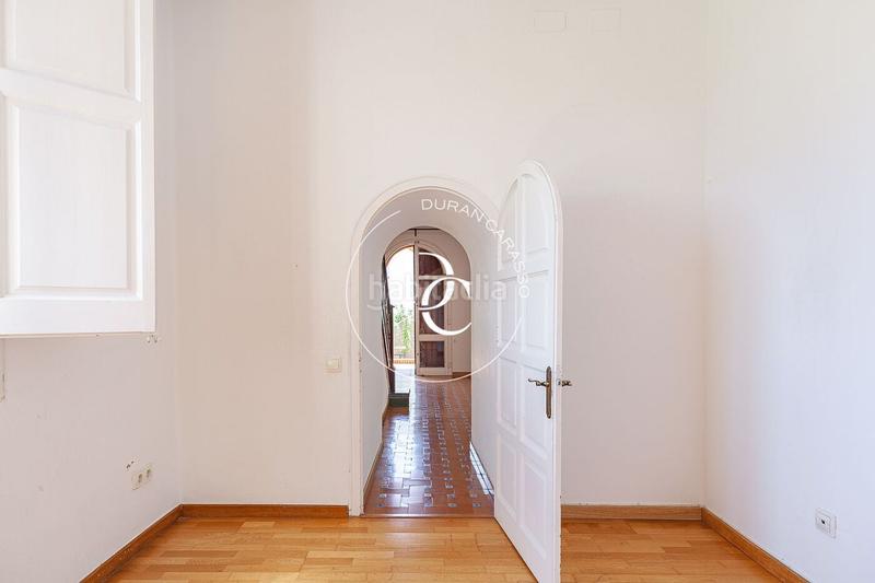 Foto 6def7dde-8076-4da0-aa27-df030c60bb60. Casa  de lujo de 344 m2 con piscina en venta en Sant Cugat del Vallès