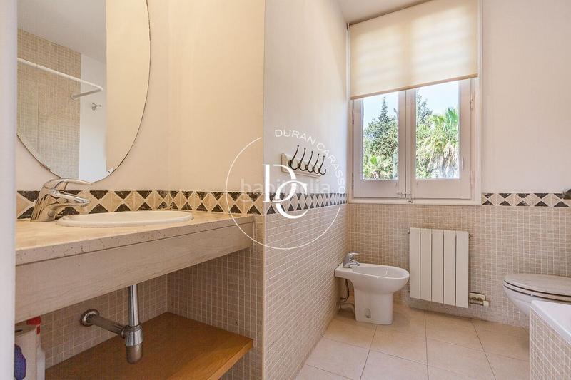 Foto b2586a13-f84b-4827-a5bb-338b8306414d. Casa  de lujo de 344 m2 con piscina en venta en Sant Cugat del Vallès