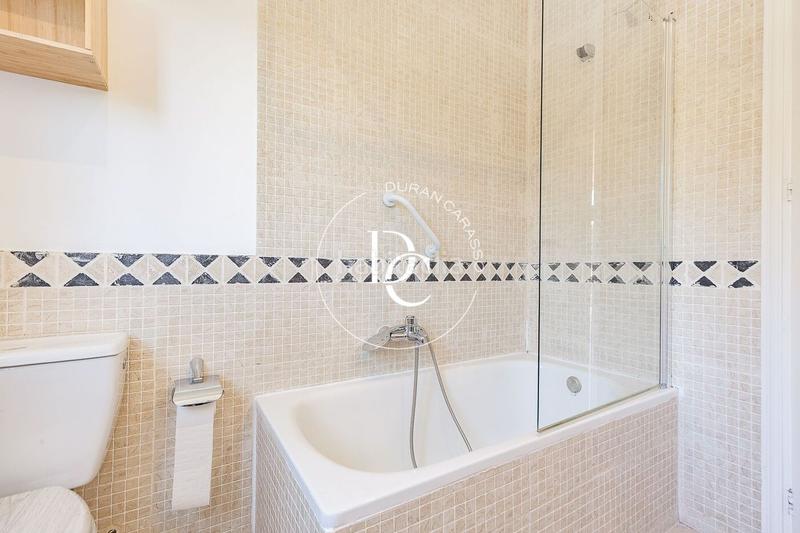 Foto bd8708b1-ead4-4401-8b7d-0ece2c48258f. Casa  de lujo de 344 m2 con piscina en venta en Sant Cugat del Vallès