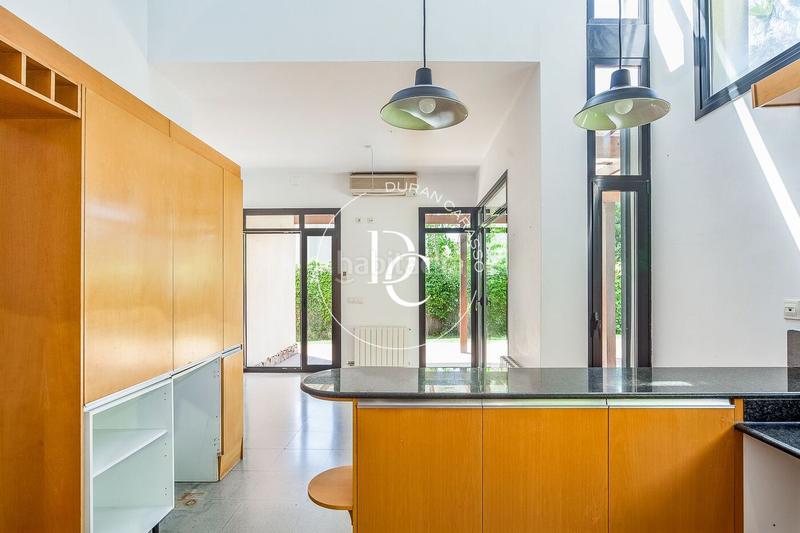 Foto fbe3c12e-9bdd-4ad6-9ae0-8cc9f6e68828. Casa  de lujo de 344 m2 con piscina en venta en Sant Cugat del Vallès