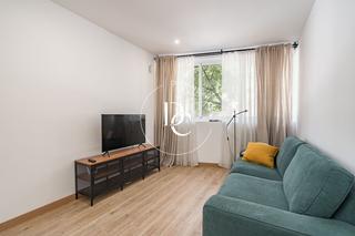 Pis  Avinguda del paral·lel. Piso de 73 m2 en venta en el poblesec, barcelona