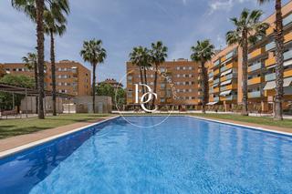 Appartement à La Vila Olímpica del Poblenou. Piso de 106 m2 con terraza en venta en la vila olímpica del pobl
