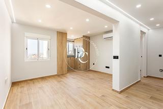 Appartement  Calle de tenerife. Piso de 60 m2 con vistas en venta en horta, barcelona