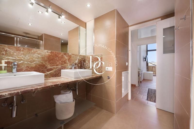 Foto 00eadf4a-0700-4a3d-9381-d543fce2a5bf. Piso  de 82 m2 con piscina, vistas y terraza en venta en Sant Josep de sa Talaia
