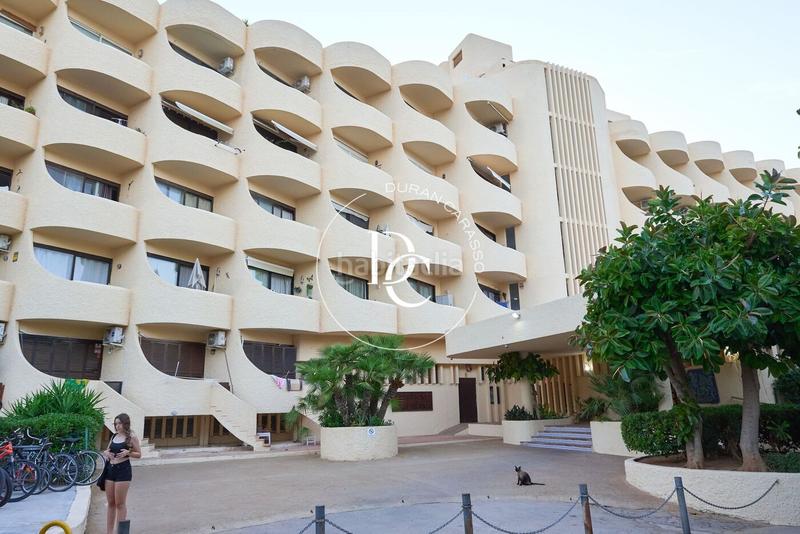 Foto 8d24843d-9b8a-4eea-b356-7b340814ec99. Piso  de 82 m2 con piscina, vistas y terraza en venta en Sant Josep de sa Talaia