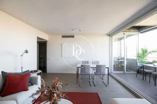 Pis  Carrer de llull. Piso de lujo de 113 m2 con piscina, vistas y terraza en venta en