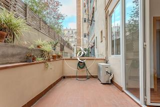 Pis  Carrer de casanova. Piso de 143 m2 con terraza en venta en lantiga esquerra de leixa